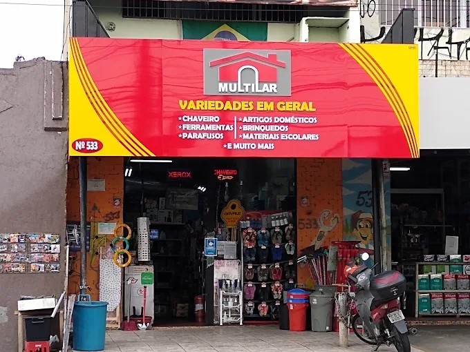 Fachada da loja Multilar, vermelha e amarela, na Av. João de Andrade, 533, Osasco